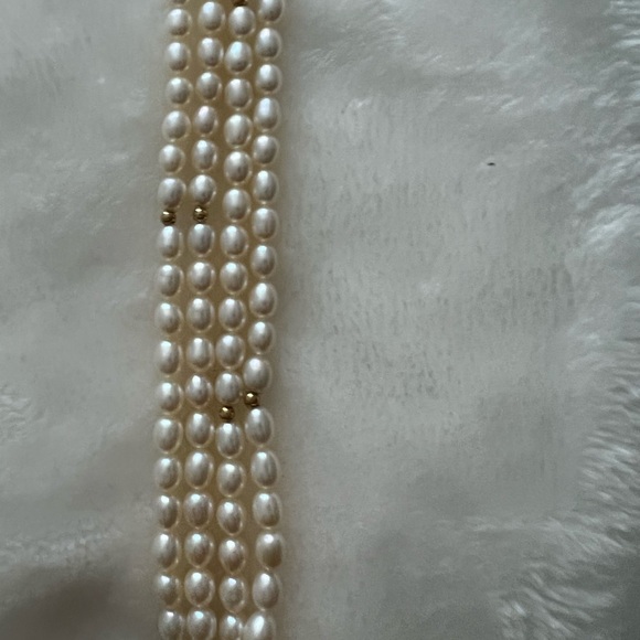 Beautiful long strand pearl necklace - Picture 6 of 10